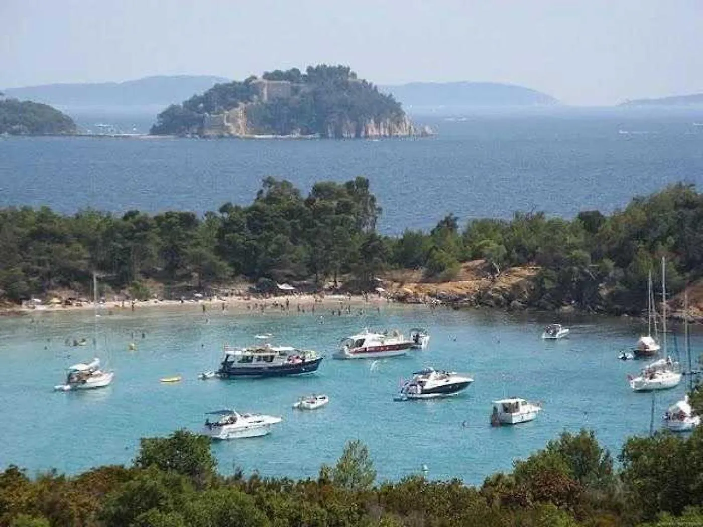 Camping 3 Etoiles - Piscine - Ccaffbe Bormes-les-Mimosas 0*,